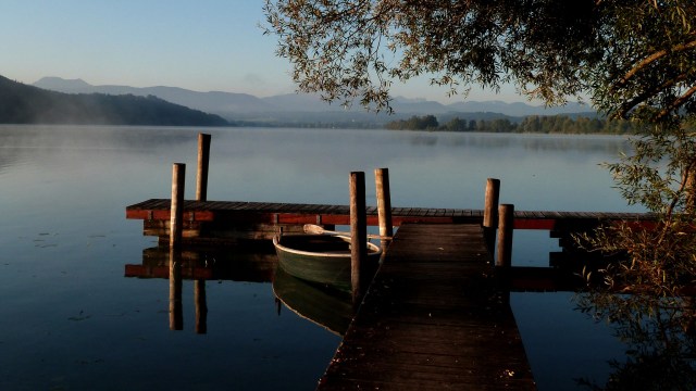 waginger-see-boot-am-steg