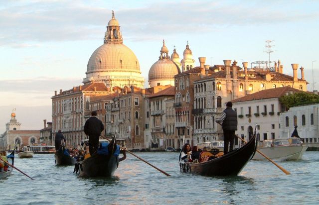 venice-gondola