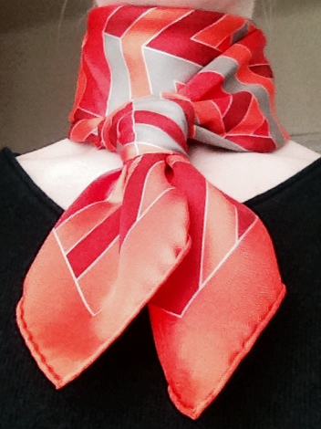 The New Scarf - Carré Cube by Henry d'Origny