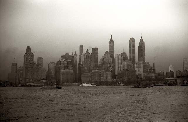 NYC_skyline_Dec_1941